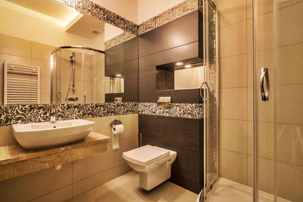 Hotel Tatarscy - Energylandia Kalwaria Zebrzydowska Rom bilde