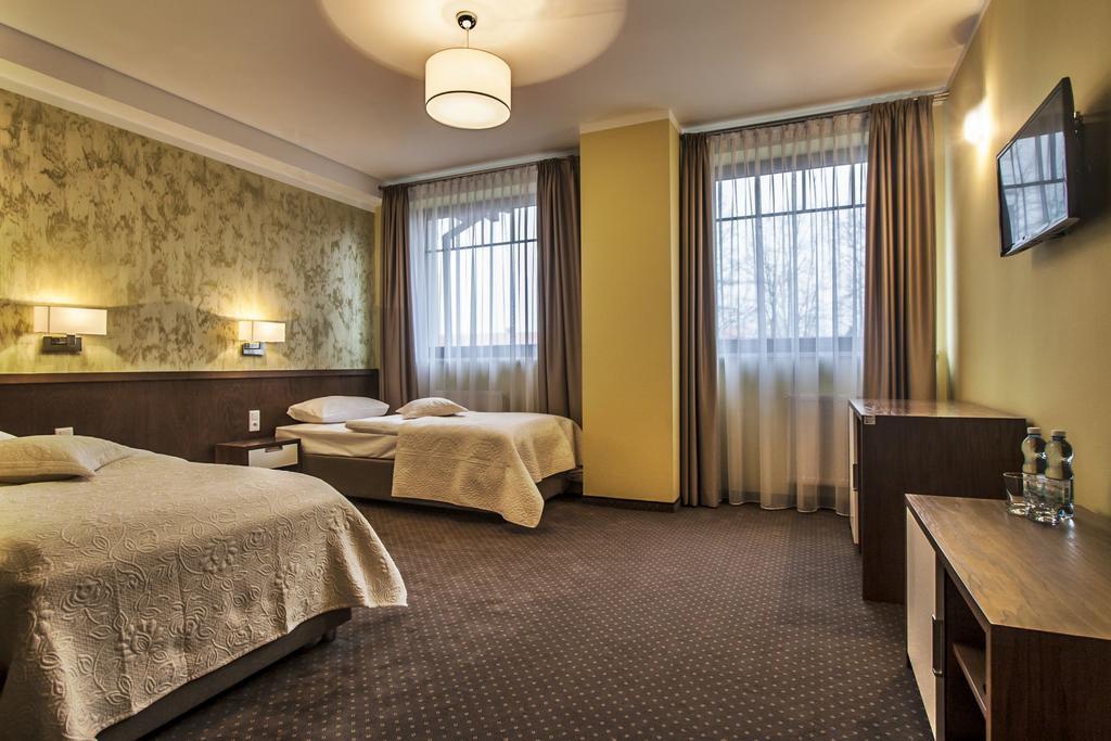 Hotel Tatarscy - Energylandia Kalwaria Zebrzydowska Eksteriør bilde